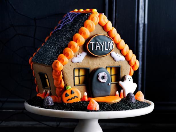 Halloween Cookie House Kits You Can Make with Your Kids