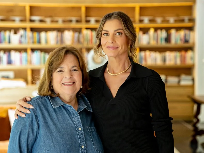 Ina Garten and Faith Hill, as seen on Be My Guest with Ina Garten, season 2.
