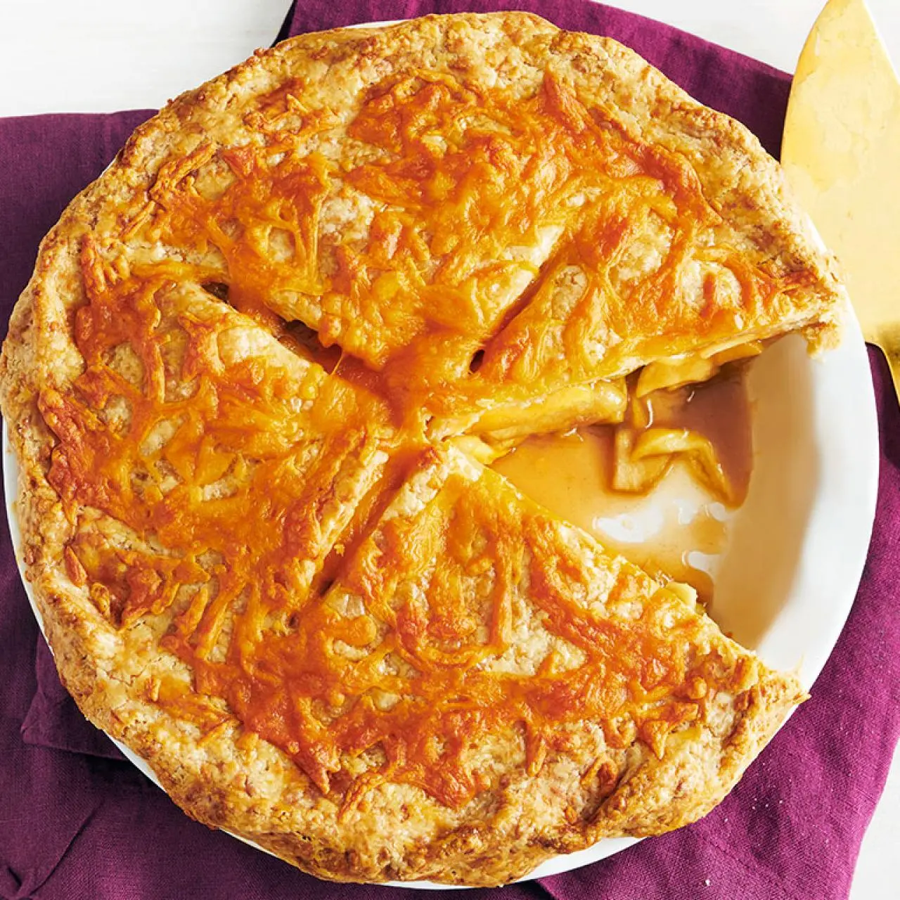 Apple–Cheddar Pie
