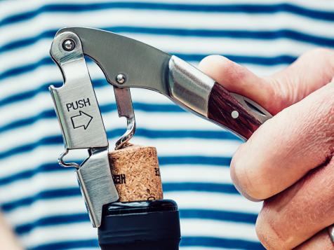 How to Open a Wine Bottle With a Corkscrew