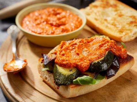 Goes-On-Everything Roasted Red Pepper Sauce