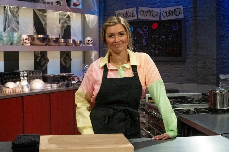 Contestant Justine Banks, as seen on Halloween Cookie Challenge, Season 1.