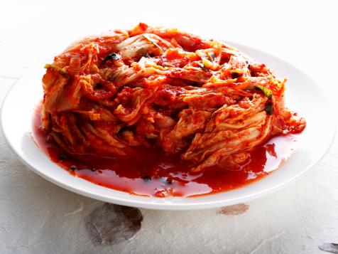 What Is Kimchi? A Deep Dive Into the History, Varieties and Nutritional Benefits
