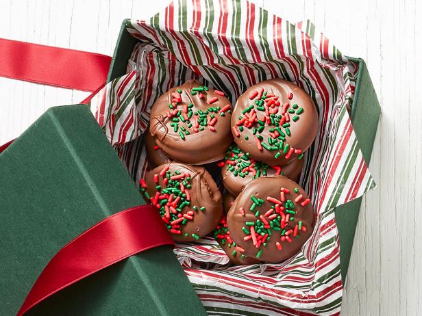 15 Quick and Easy Holiday Baking Recipes