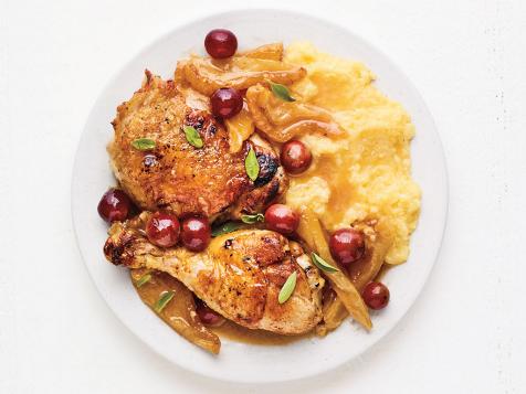 Skillet Chicken with Grapes and Dried Pears