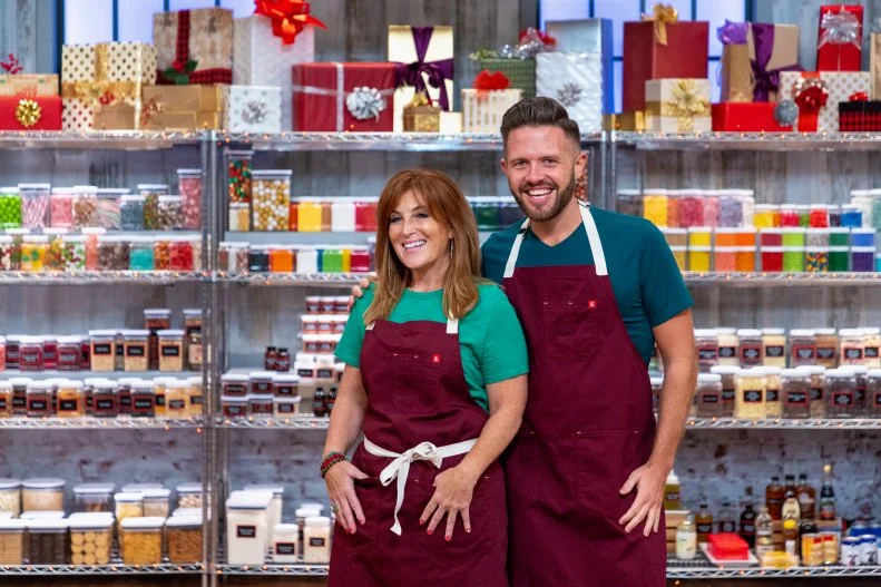 Contestants Beth Veneto and Shane Pratt, portrait, as seen on Holiday Baking Championship Gingerbread Showdown, Season 2.