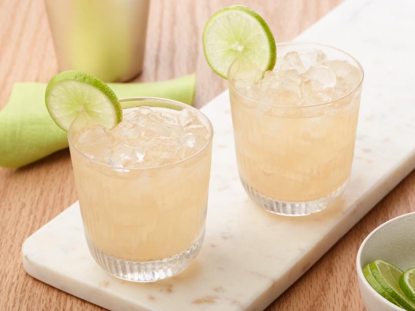 Valerie Bertinelli's Golden State Paloma Cocktail for the Comforts of Home episode of Valerie's Home Cooking, as seen on Food Network.