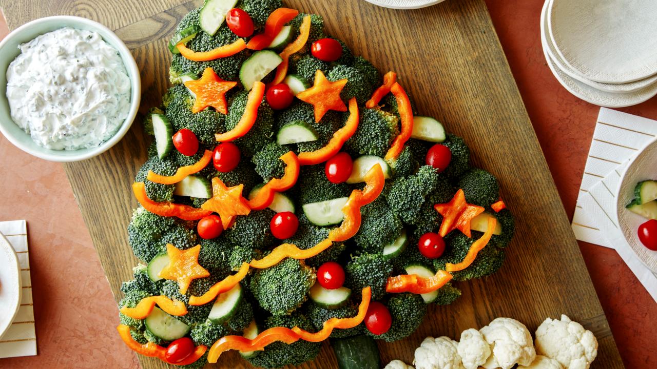 Veggie christmas outlet tree