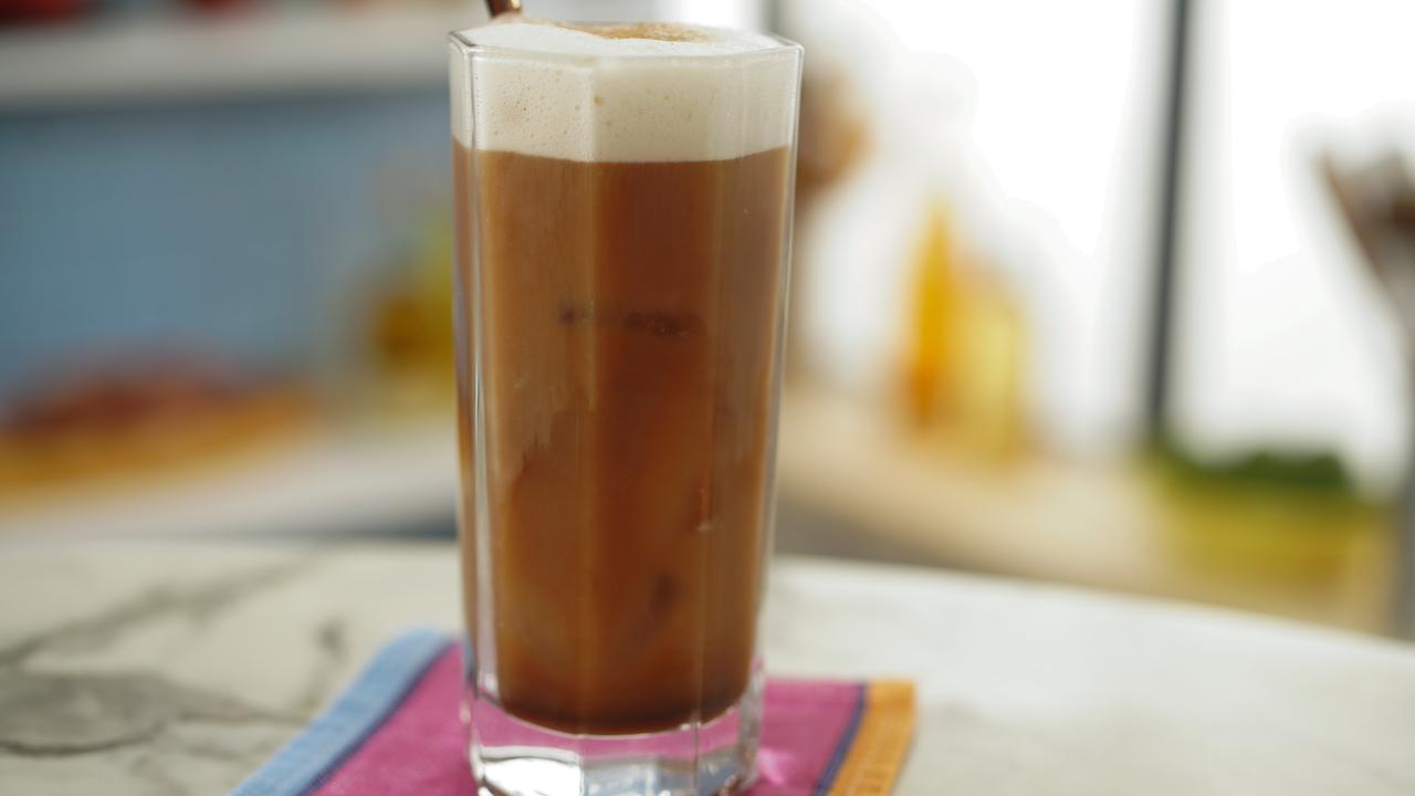 Resep Iced Latte With Brown Sugar Cold Foam🤎, Video published by Mia