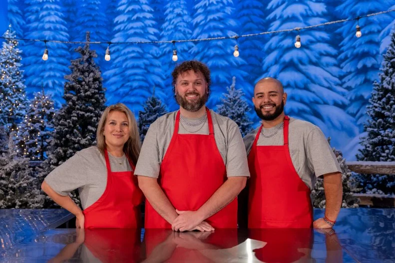 Cory Allen Jones, Brian Valencia and Pege Yates team Frost Bites on Holiday Wars, Season 5.