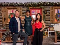 Host Jeff Mauro, Judges Aarti Sequeira and Shinmin Li as seen on round 1, “Abominable Bucket List” challenge on Holiday Wars, Season 5.