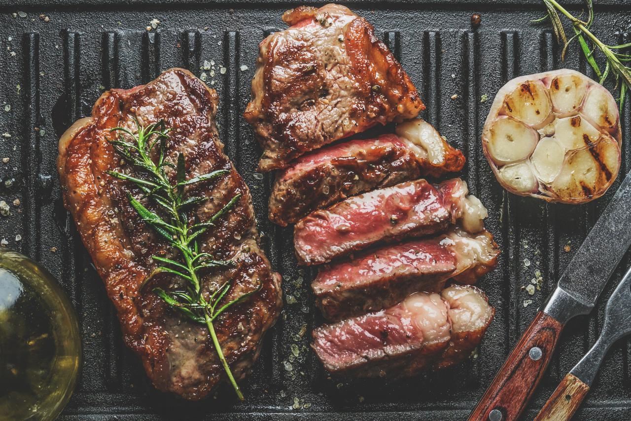 11 Mistakes To Avoid When Cooking Steaks At Home