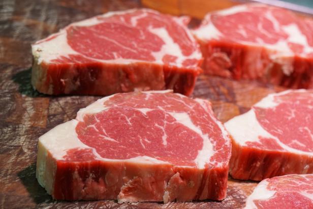 11 Mistakes To Avoid When Cooking Steaks At Home