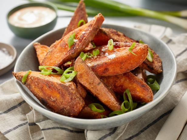 Crispy Sweet Potatoes with Spicy Mayo