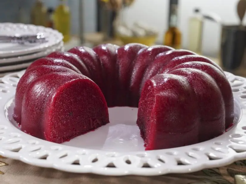 Jeff Mauro's Vintage Cranberry Sauce Mold Beauty, as seen on The Kitchen, Season 35.