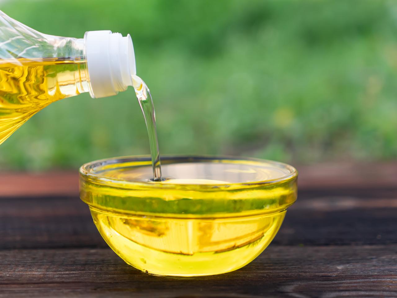 Refined Oils vs. Unrefined Oils: What’s the Difference?