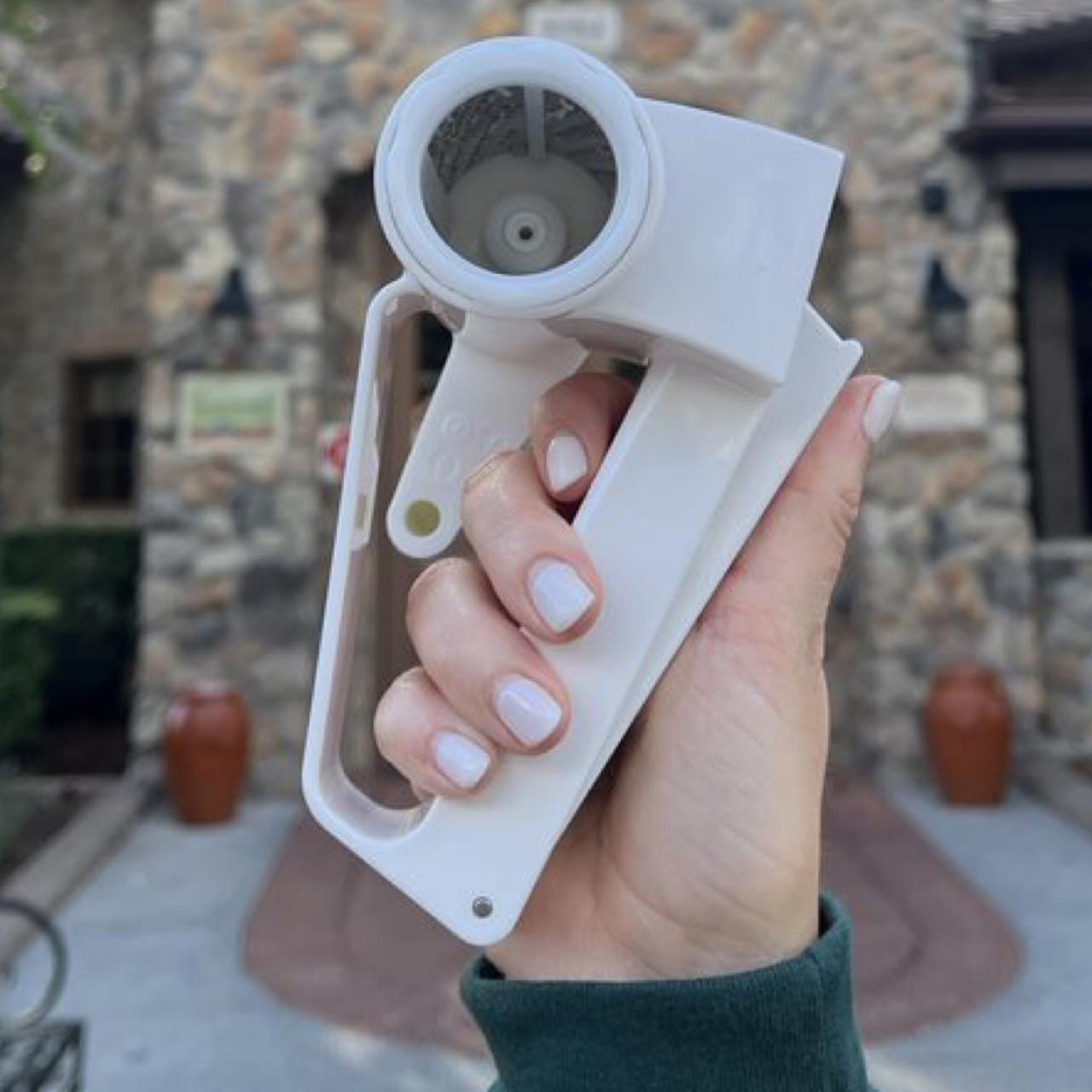 People just found out you can buy Olive Garden cheese graters