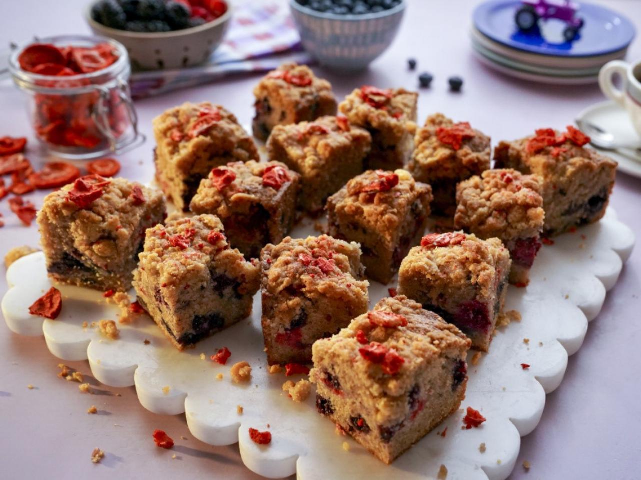 Mixed Berry Crumb Cake