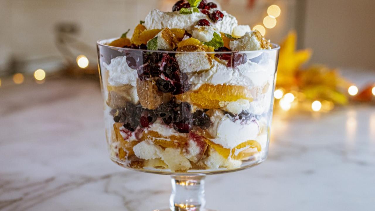 Fruit & Pudding Trifles In Wine Glasses - Pandora's Deals