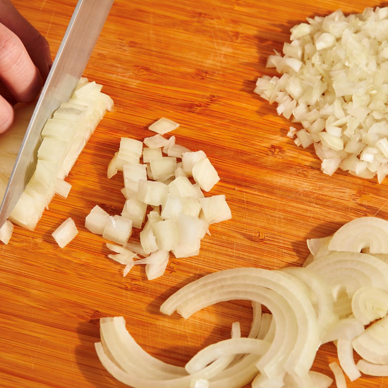 How To Cut Onions Like A Pro, Different Ways To Chop An Onion