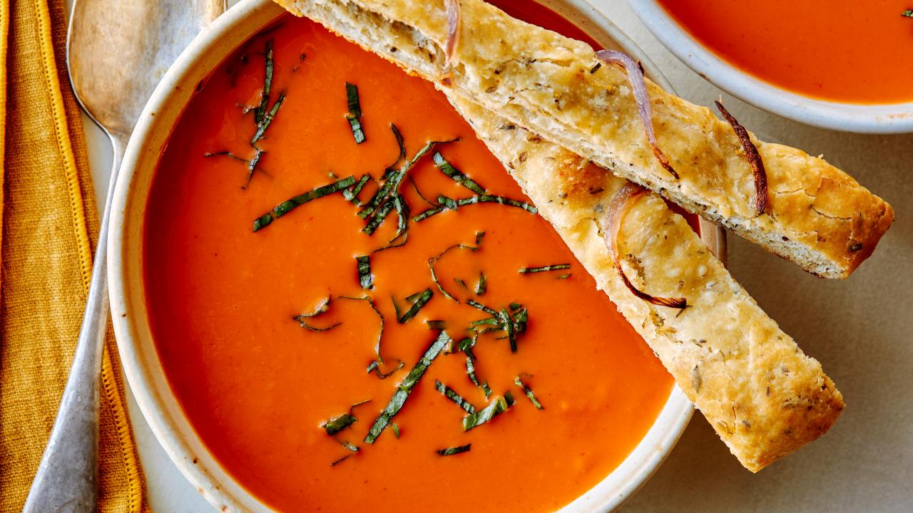 https://food.fnr.sndimg.com/content/dam/images/food/fullset/2023/2/24/FN_Sunny-Anderson_Roasted-Tomato-Soup_Herbed-Flatbread_s4x3.jpg.rend.hgtvcom.1280.720.suffix/1677268778123.jpeg