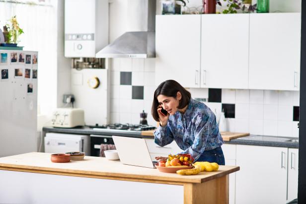 10 Things Your House Cleaner Can Tell About You Every Week