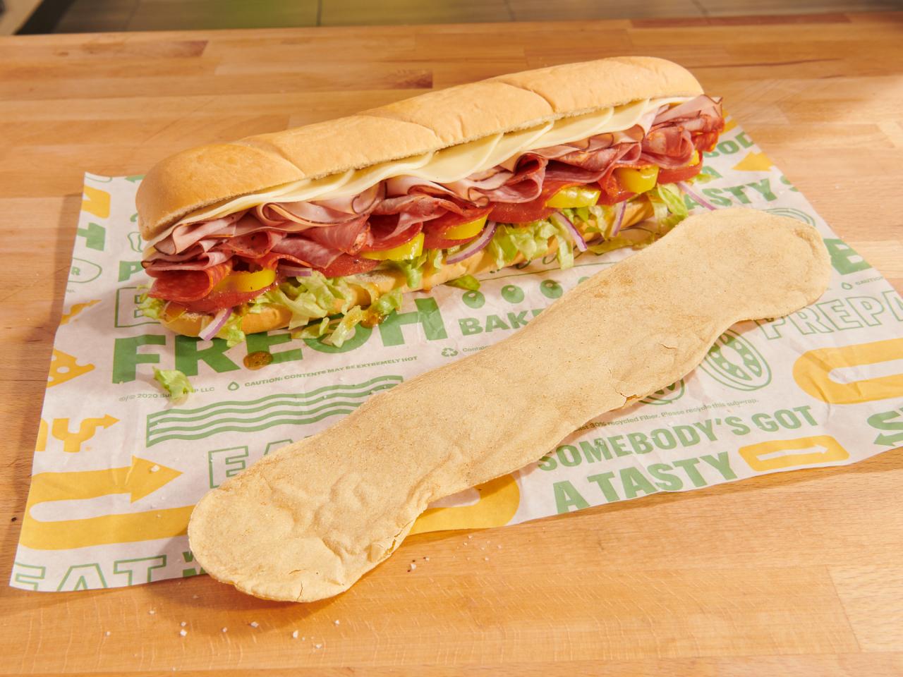 Subway - Introducing The Great Garlic, with crispy bacon