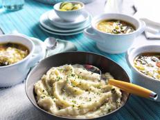 Are y'all familiar with parsnips? I absolutely love them. They're a little sweet and have a subtle earthy flavor. And when mashed, they're the perfect alternative to mashed potatoes.