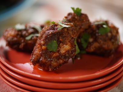Geoffrey Zakarian's Spicy Garam Masala Chicken Wings Beauty, as seen on The Kitchen, Season 33.