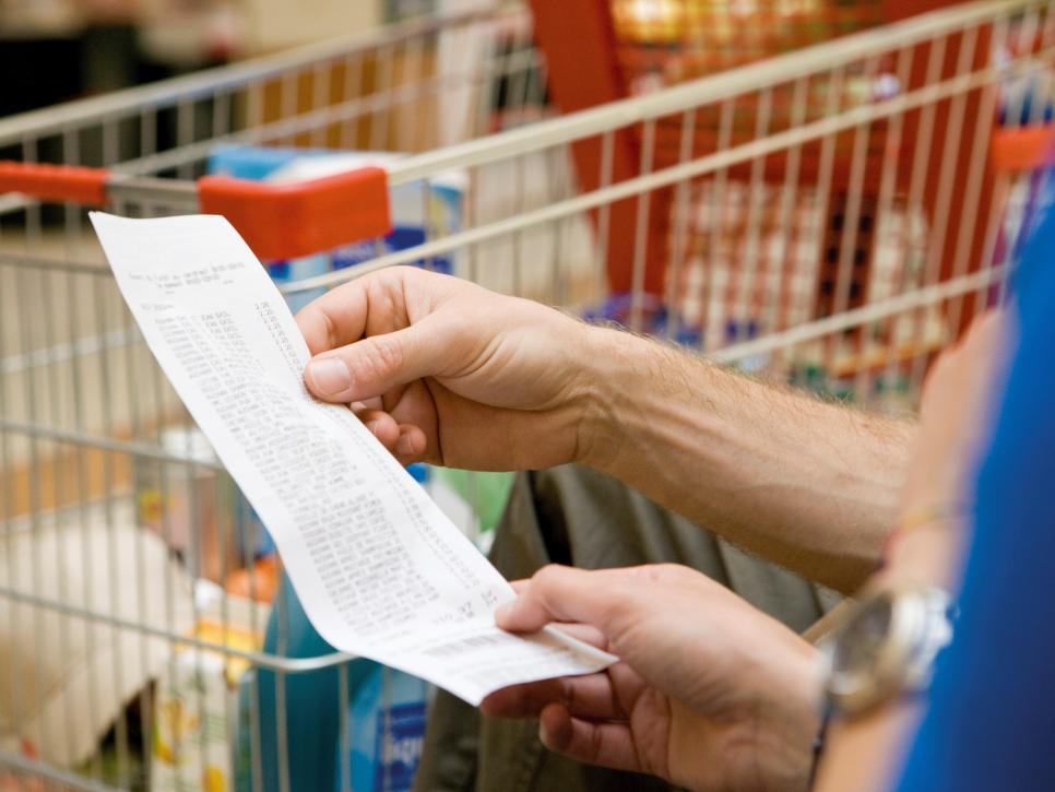 11 Grocery Shopping Mistakes That Are Costing You Money Help Around