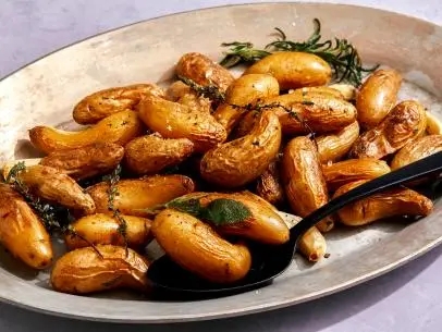 Tyler Florence's Roasted Fingerling Potatoes with Fresh Herbs and Garlic