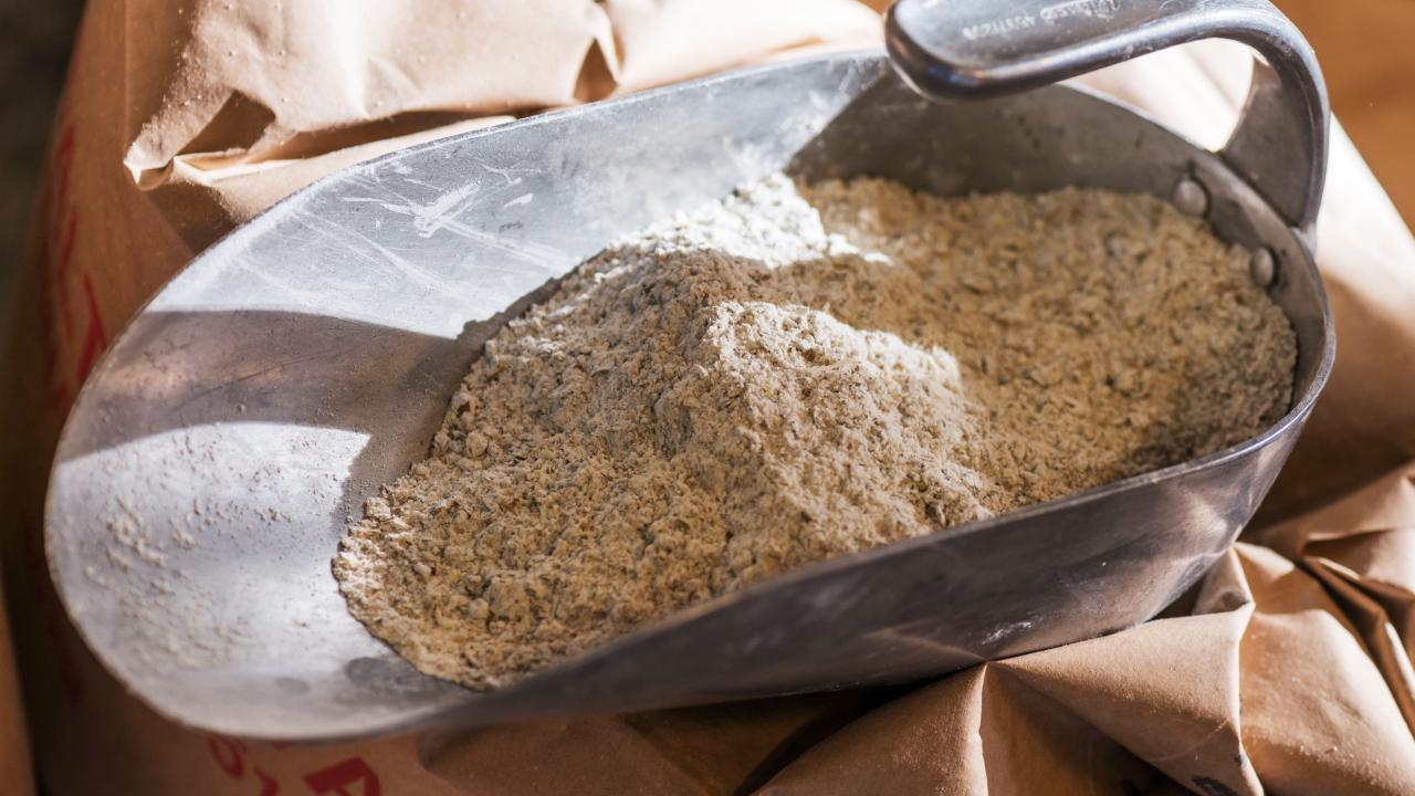 Bleached vs. Unbleached Flour: What's the Difference?