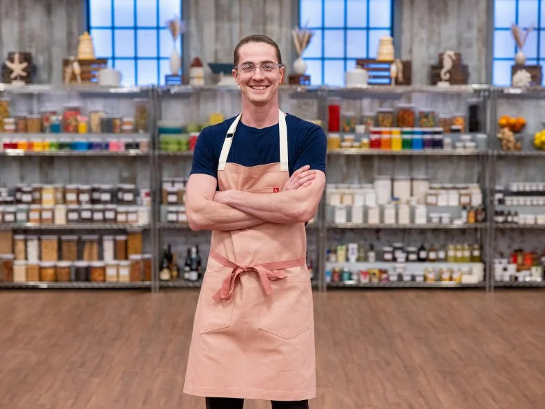 Contestant Kyle Davis, portrait, as seen on Summer Baking Championship, Season 1.