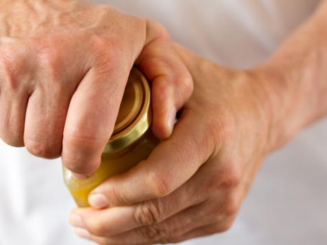 How to Open a Stuck Jar