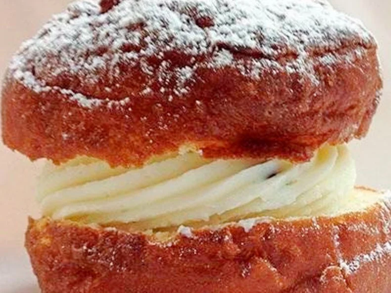 Over-the-Top treat from PENNSYLVANIA. Frannoli. A baker at Frangelli’s Bakery in Philadelphia dipped a piece of a doughnut into cannoli filling one day, and the frannoli was born!