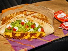 The chain’s famous Crunchwrap Supreme is going green.