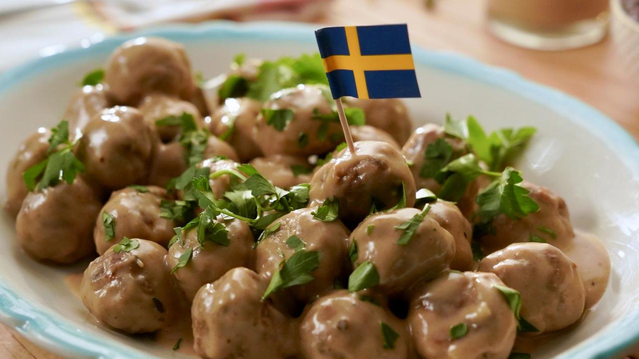 Swedish Meatballs Recipe - The Girl Who Ate Everything