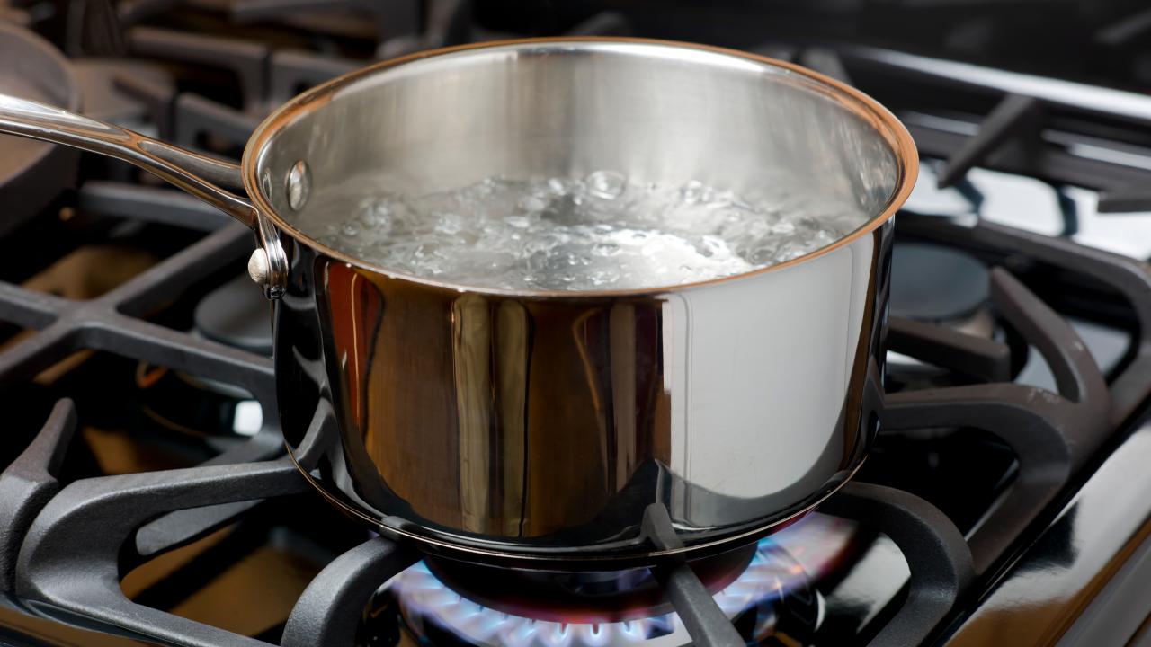 What Is a Rolling Boil?, Cooking School