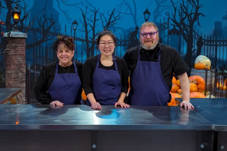 Contestants  .Lori Winton, Lisa Pak and Dean Murray, as seen on Halloween Wars, Season 13.