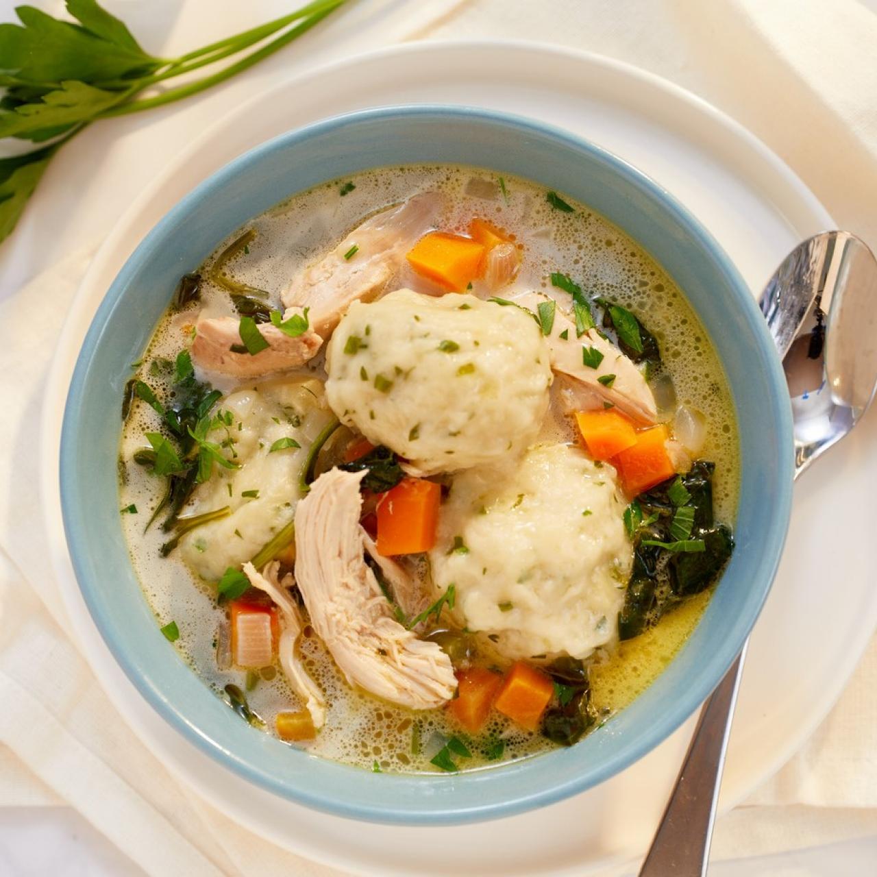 https://food.fnr.sndimg.com/content/dam/images/food/fullset/2023/9/22/FPLF220-mary-berg-herby-chicken-and-dumplings_s4x3.jpg.rend.hgtvcom.1280.1280.suffix/1695412612682.jpeg