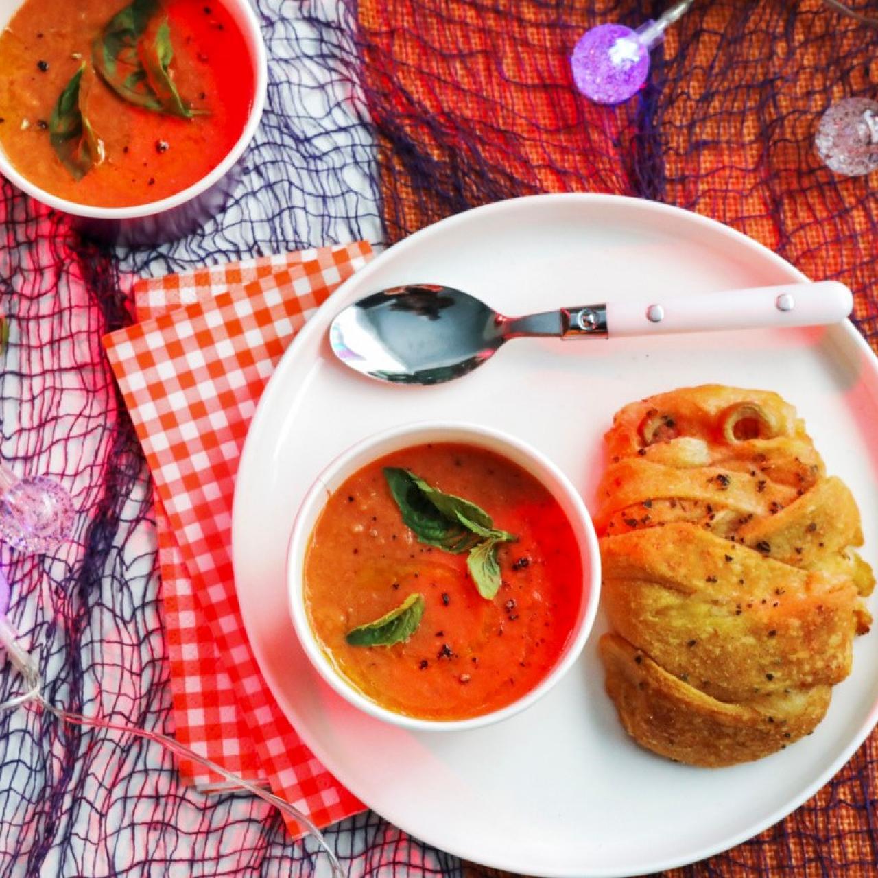 https://food.fnr.sndimg.com/content/dam/images/food/fullset/2023/9/22/QK909-kardea-brown-sheet-pan-tomato-soup_s4x3.jpg.rend.hgtvcom.1280.1280.suffix/1695412614234.jpeg