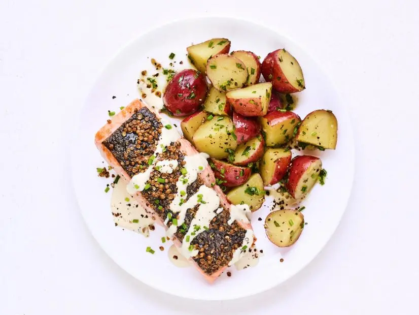 HORSERADISH SALMON WITH POTATOES. Fish, seafood.