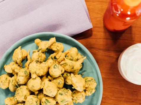 Methi Na Gota (Fenugreek Fritters)
