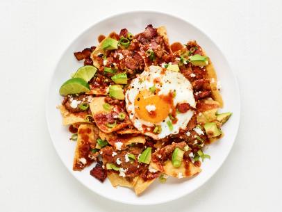 BACON, EGG AND CHEESE NACHOS. Weeknight Cooking.