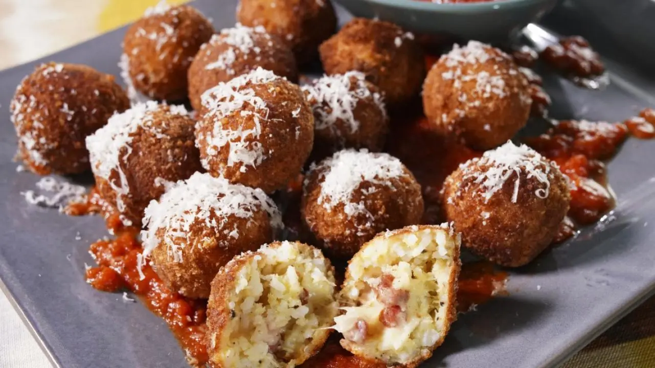 Arancini Carbonara Arancini Recipe | Jeff Mauro | Food Network