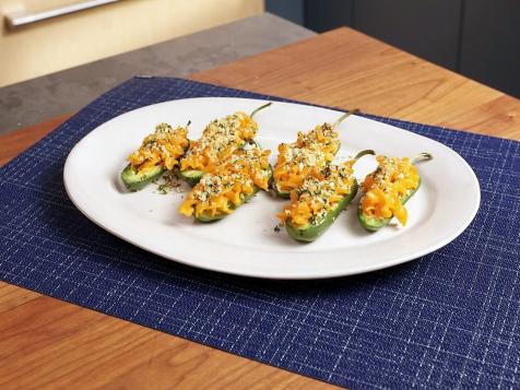 Stuffed Jalapeño Bites with Mac and Cheese