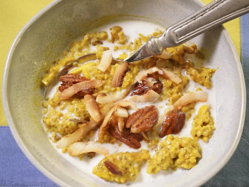 Sunny Anderson's Sunny’s Baked Turmeric Oatmeal Beauty, as seen on The Kitchen, Season 36.