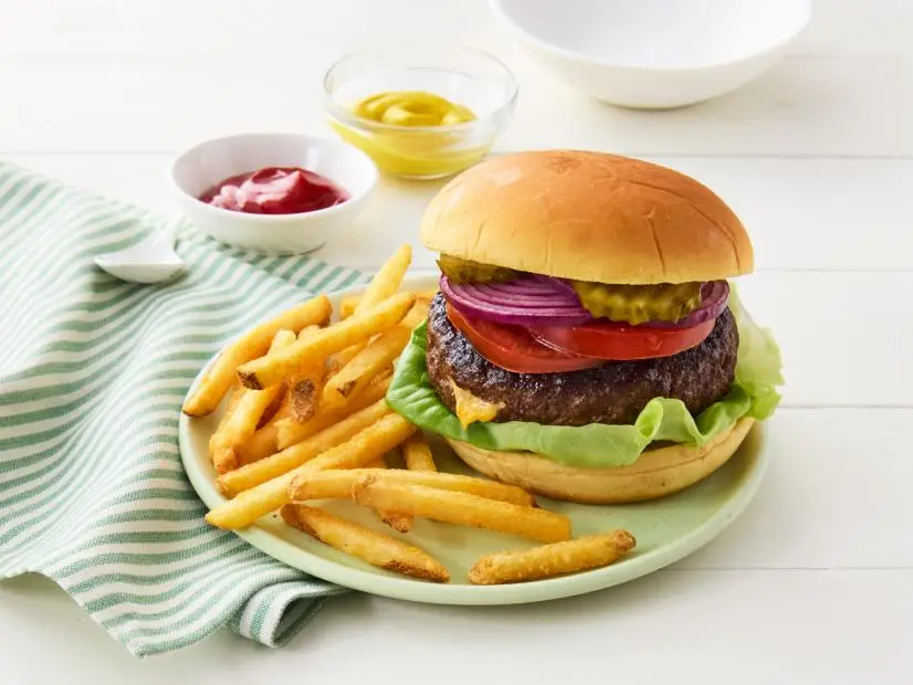 JUICY LUCYS. Stuffed burger\, hamburger. Cheeseburger stuffed with American cheese. Jucy Lucy burger.