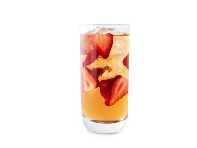 Spiked Strawberry Iced Tea Cooler. Iced Tea with a twist. Summer cocktails\, summer drinks. vodka cocktail, vodka drink.