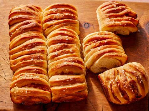 Hasselback Parker House Garlic Rolls